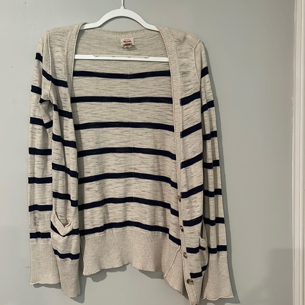 Cardigan from target. Size small.